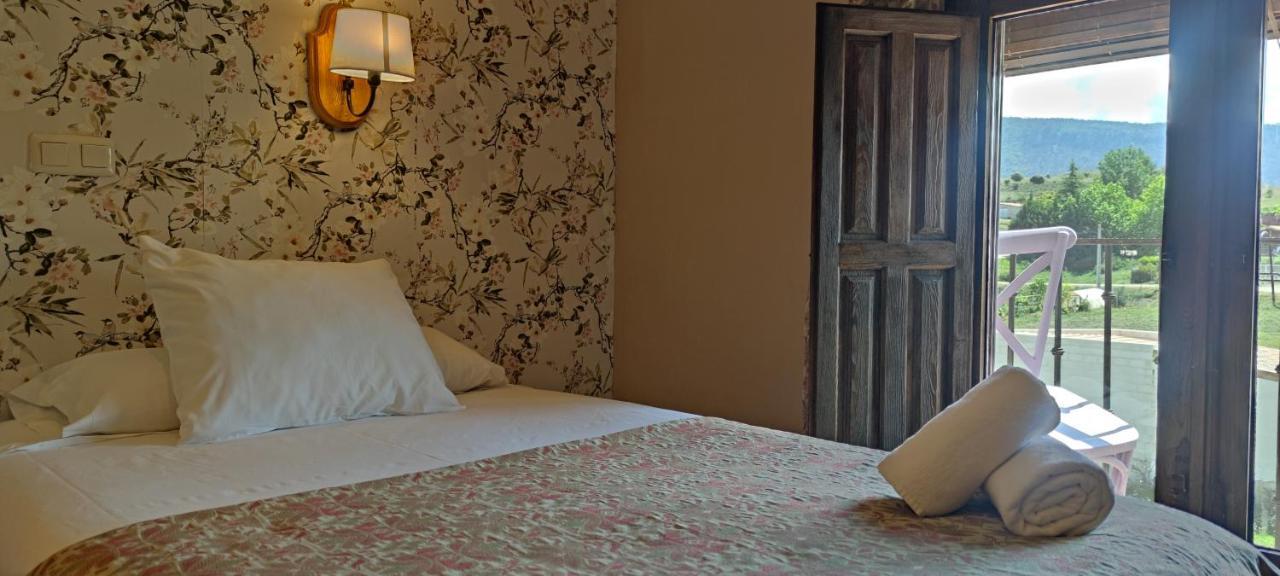 Hotel Fuertescusa エクステリア 写真